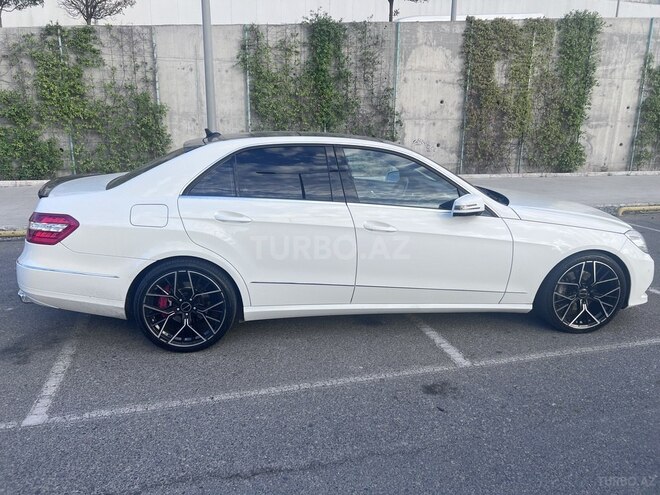 Mercedes E 300 2011, 220,000 km - 3.0 l - Bakı