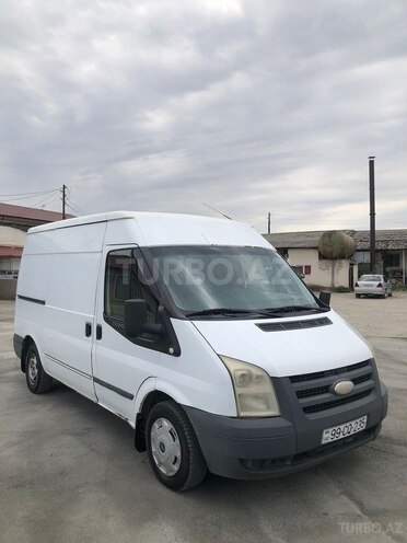 Ford Transit 2009, 350,000 km - 2.2 l - Quba