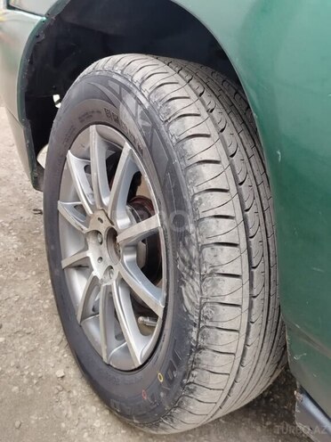 LADA (VAZ) 2110 2001, 140,000 km - 1.6 l - Qusar
