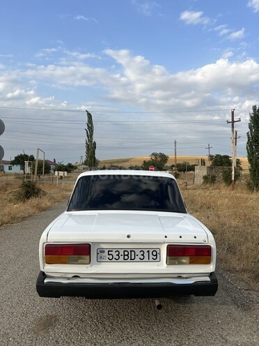 LADA (VAZ) 2107 2009, 25,000 km - 1.6 l - Şabran