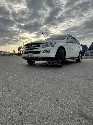 Mercedes GL 450 2007, 297,000 km - 4.7 л - Astara