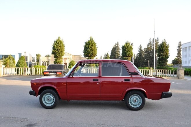 LADA (VAZ) 2107 2007, 79,500 km - 1.6 л - Saatlı