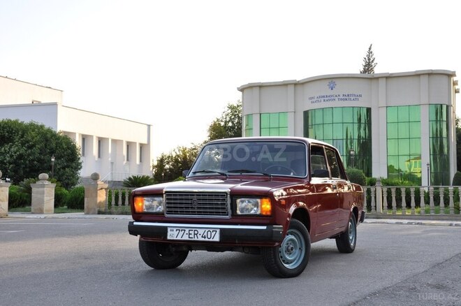 LADA (VAZ) 2107 2007, 79,500 km - 1.6 л - Saatlı