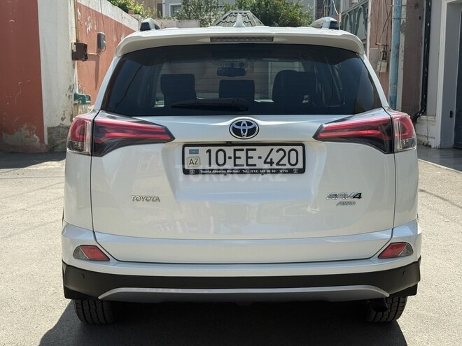Toyota RAV4-2