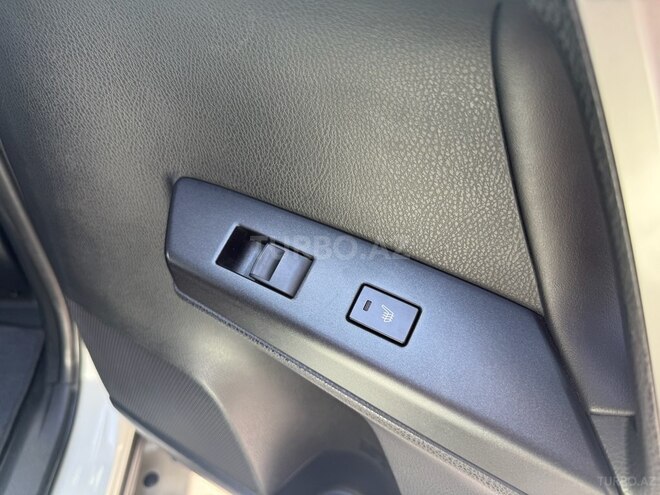 Toyota RAV4-13