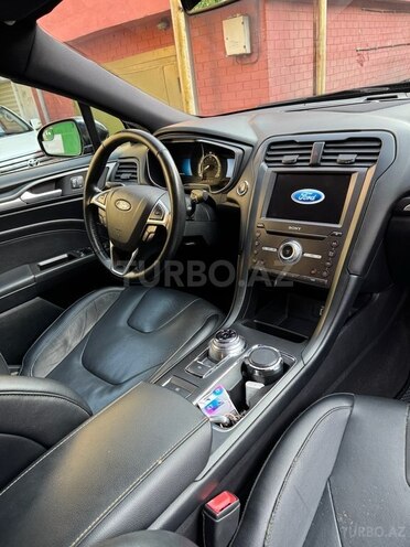 Ford Fusion (North America) 2017, 94,000 km - 2.0 л - Bakı