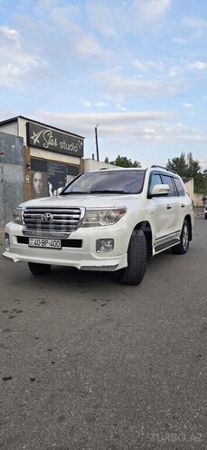 Toyota Land Cruiser 2011, 270,000 km - 4.0 l - Quba
