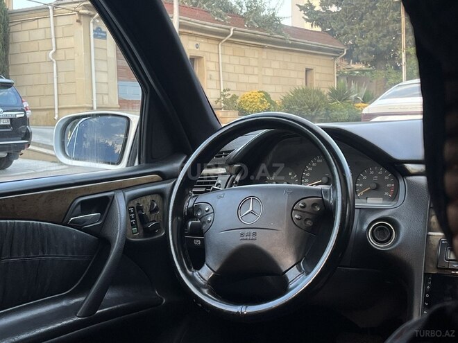 Mercedes E 320 2000, 450,000 km - 3.2 l - Bakı