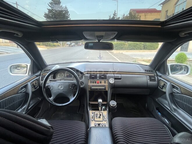 Mercedes E 320 2000, 450,000 km - 3.2 l - Bakı