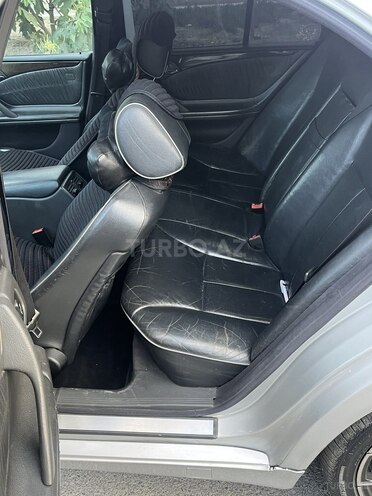 Mercedes E 320 2000, 450,000 km - 3.2 l - Bakı