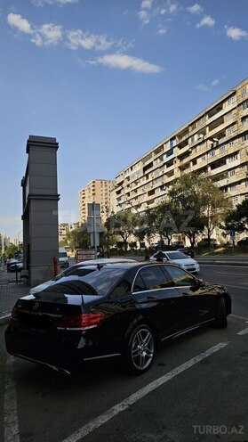 Mercedes E 220 2013, 256,000 km - 2.2 l - Bakı