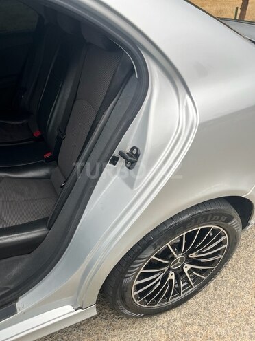 Mercedes E 220 2005, 379,401 km - 2.2 l - Masallı