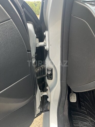 Mercedes E 220 2005, 379,401 km - 2.2 l - Masallı