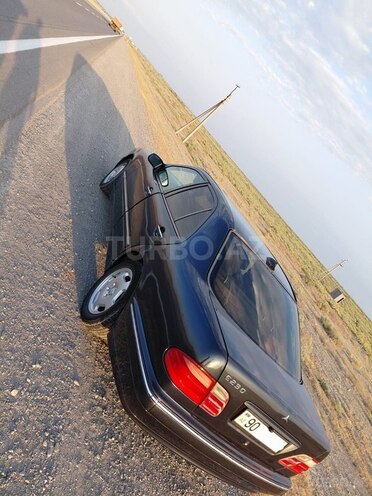 Mercedes E 200 1998, 298,741 km - 2.0 l - Bakı