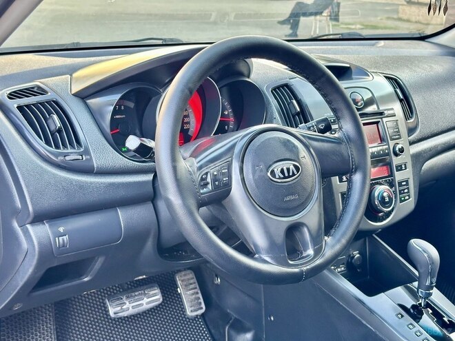 Kia Cerato 2011, 313,800 km - 1.6 л - Bakı
