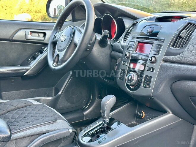 Kia Cerato 2011, 313,800 km - 1.6 л - Bakı
