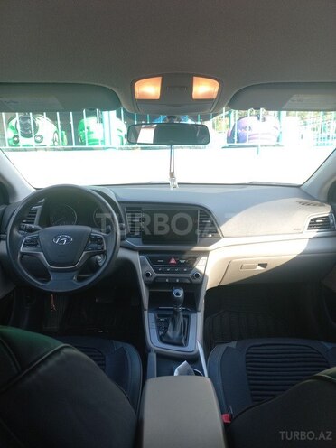 Hyundai Elantra 2017, 105,000 km - 2.0 l - Bakı
