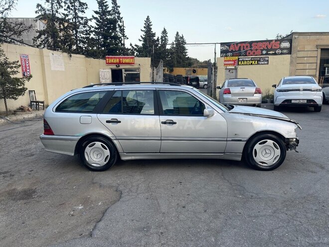Mercedes C 220 1999, 347,858 km - 2.2 l - Bakı