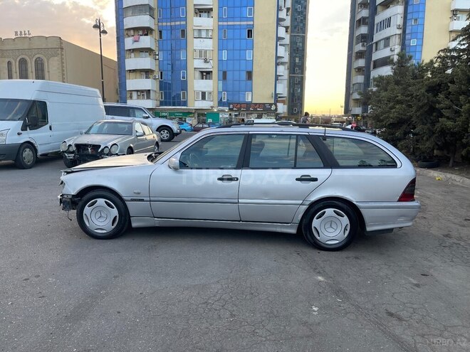 Mercedes C 220 1999, 347,858 km - 2.2 l - Bakı