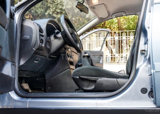 Opel Astra 2003, 233,500 km - 1.6 л - Bakı