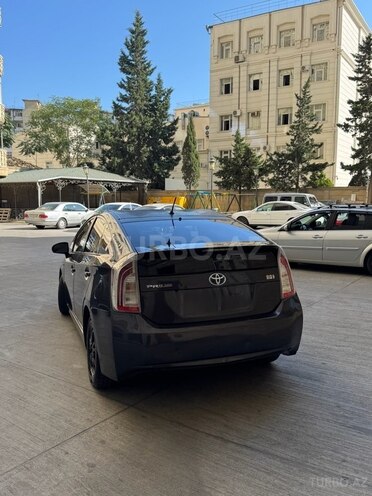 Toyota Prius 2015, 202,000 km - 1.8 л - Bakı