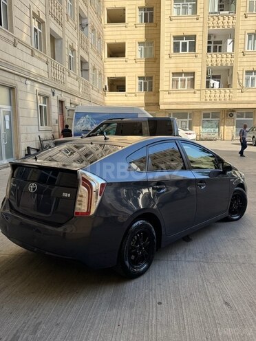 Toyota Prius 2015, 202,000 km - 1.8 л - Bakı