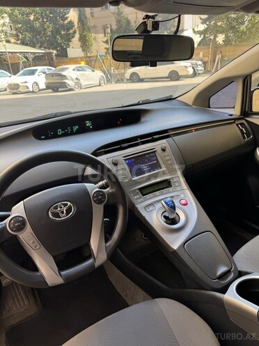Toyota Prius 2015, 202,000 km - 1.8 л - Bakı