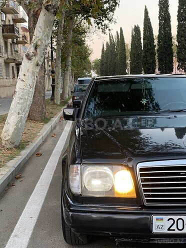 Mercedes E 200 1993, 600,000 km - 2.0 l - Gəncə