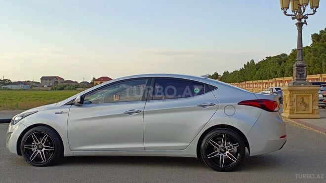 Hyundai Avante 2014, 201,000 km - 1.6 л - Bakı