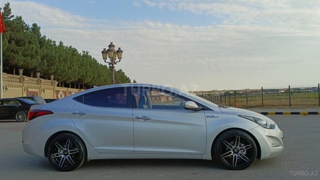 Hyundai Avante 2014, 201,000 km - 1.6 л - Bakı