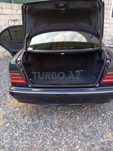 Mercedes E 220 1999, 687,554 km - 2.2 l - Bakı