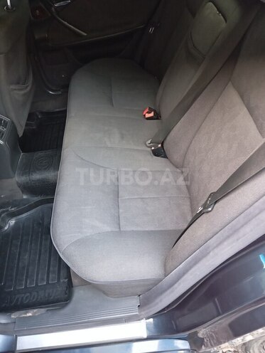 Mercedes E 220 1999, 687,554 km - 2.2 l - Bakı