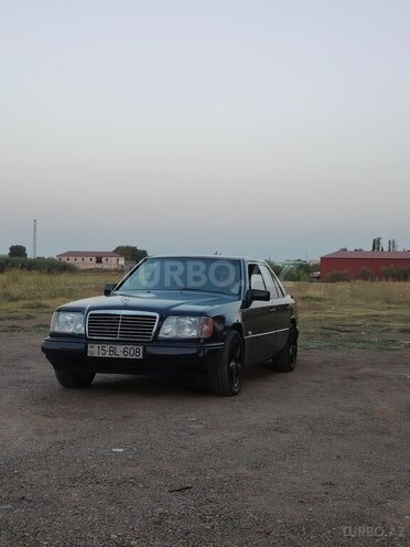 Mercedes E 200 1995, 347,745 km - 2.0 l - Füzuli