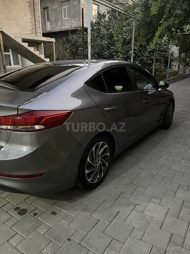 Hyundai Elantra 2018, 143,232 km - 2.0 л - Bakı
