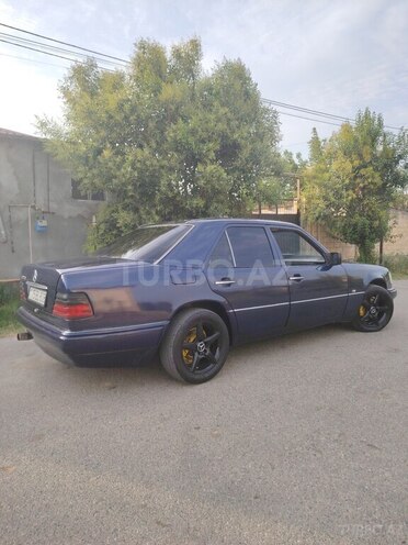 Mercedes E 200 1995, 347,745 km - 2.0 l - Füzuli