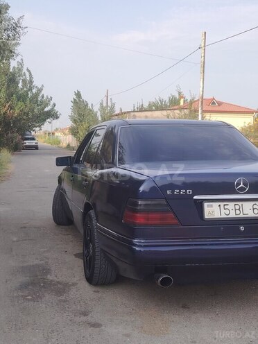 Mercedes E 200 1995, 347,745 km - 2.0 l - Füzuli