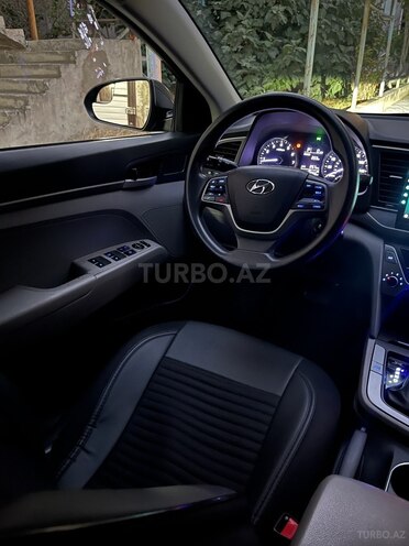 Hyundai Elantra 2018, 143,232 km - 2.0 л - Bakı