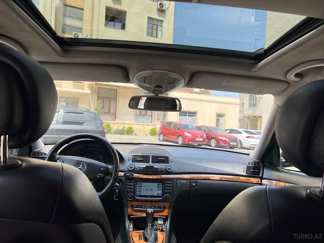 Mercedes E 220 2006, 405,000 km - 2.2 l - Bakı