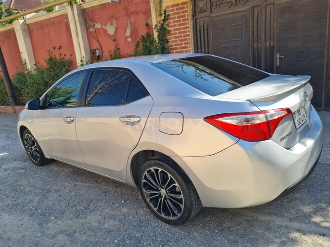 Toyota Corolla 2015, 180,000 km - 1.6 l - Bakı