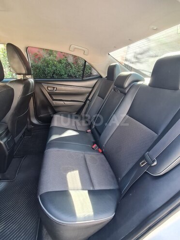 Toyota Corolla 2015, 180,000 km - 1.6 l - Bakı