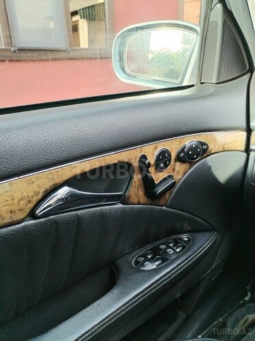 Mercedes E 320 2004, 120,000 km - 3.2 l - Şəki