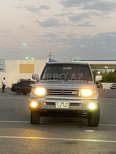 Mitsubishi Pajero io 1999, 384,131 km - 1.8 l - Bakı