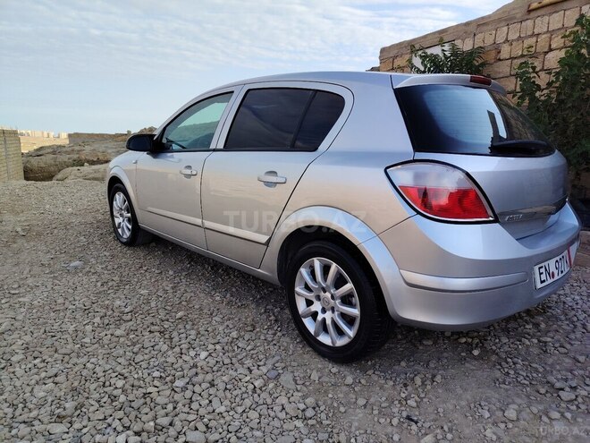 Opel Astra 2006, 270,441 km - 1.3 l - Bakı