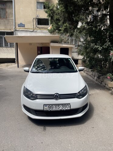 Volkswagen Polo 2015, 116,070 km - 1.6 l - Bakı