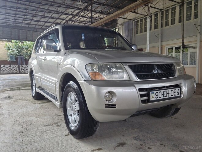 Mitsubishi Pajero 2004, 377,538 km - 3.0 l - Şamaxı
