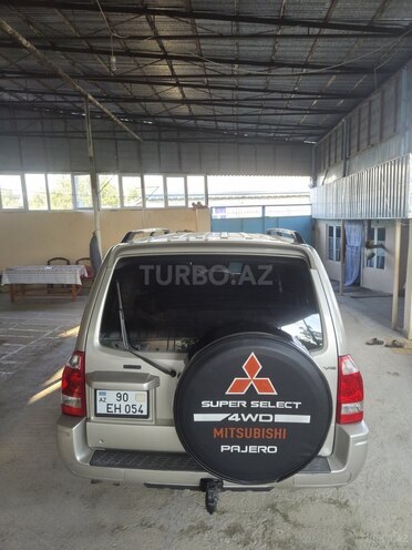 Mitsubishi Pajero 2004, 377,538 km - 3.0 l - Şamaxı