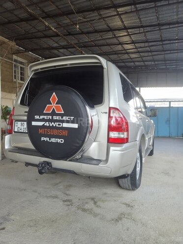 Mitsubishi Pajero 2004, 377,538 km - 3.0 l - Şamaxı