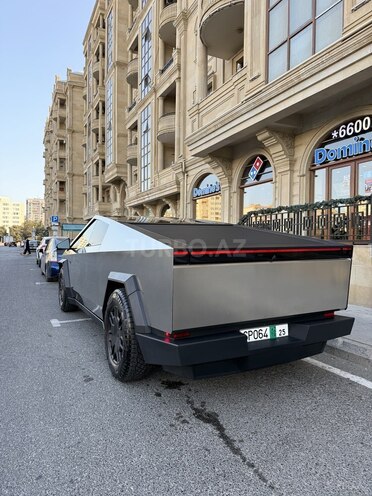 Tesla  2024, 5,000 km - 0.0 l - Bakı