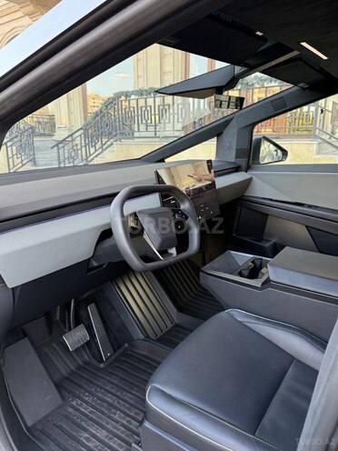 Tesla  2024, 5,000 km - 0.0 l - Bakı