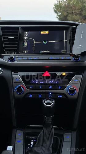 Hyundai Elantra 2016, 99,000 km - 2.0 l - Bakı